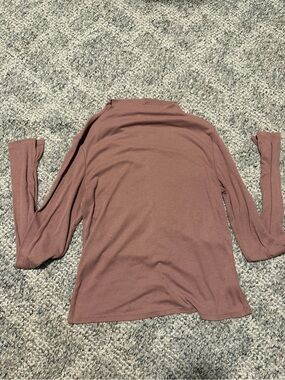Long-Sleeve Ribbed Tunic Top in Mauve